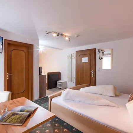 Hotel Hubertus Fuegenberg