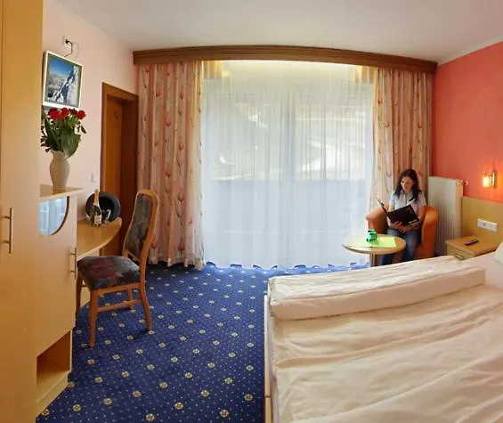 Hubertus Hotel 3*